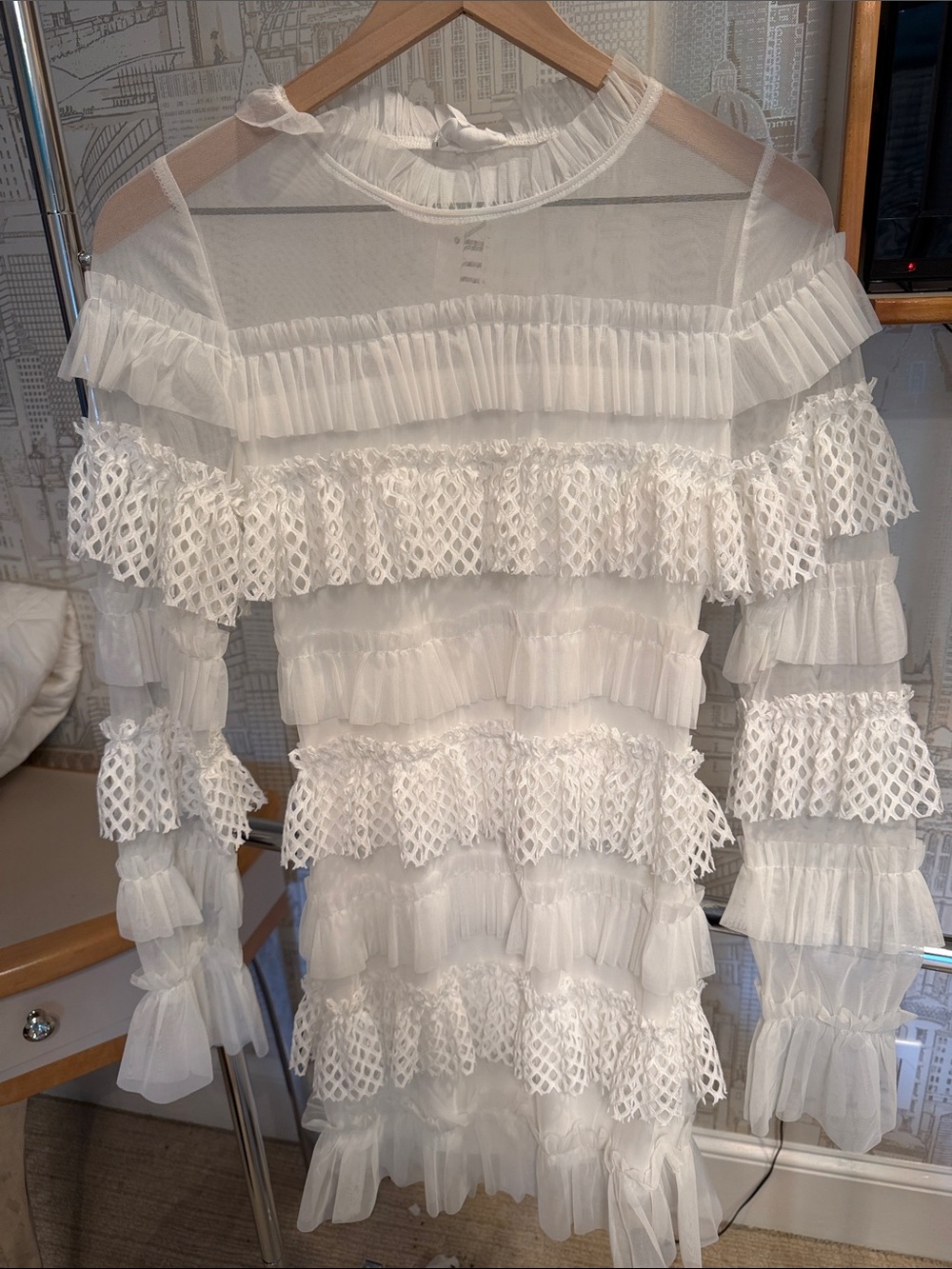 MABLE Women's White Ruffle & Lace Tiered Long-Sleeve Blouse
